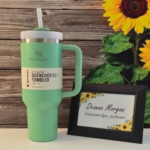 JADE - Stanley 40oz. The Quencher H2.0 Flowstate Tumbler💚💚🌻